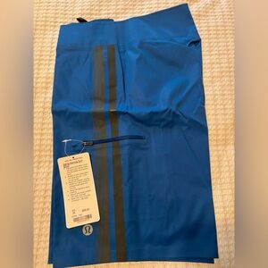 Lululemon Blue Santa Monica surf Athletic Shorts size 34 NWT